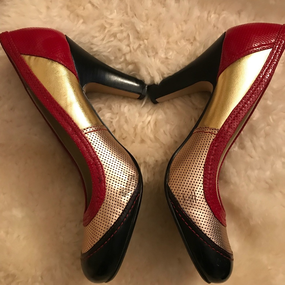 Retro Pumps